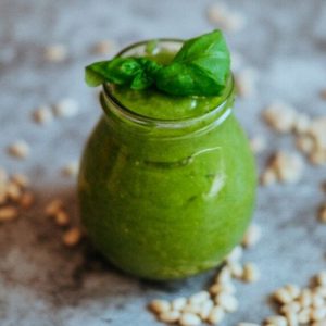 Bazalkové pesto