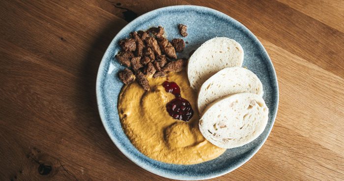 Recept: Lahodná a jednoduchá vegánska sviečkovica.