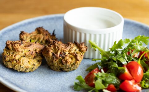 Recept na slané cuketové muffiny so syrom.